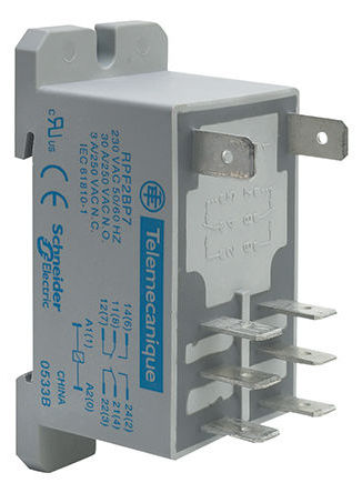 Non-latching Relay, DPDT, DIN Rail, 30 A, 121V dc
