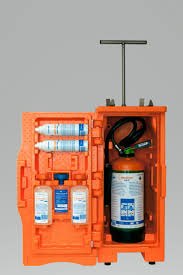 Kit de reposición de solución DIPHOTERINE® para caja en PPE con 2 lavaojos 500 ml, 1 spray 200 ml, 1 intercambio de ducha autónoma portátil de 5 litros y 1 frasco 200 ml de solución Afterwash II®